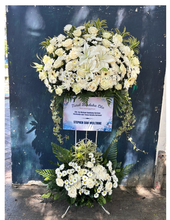 Standing Flower Semarang: Ucapan Selamat yang Berkesan dan Profesional