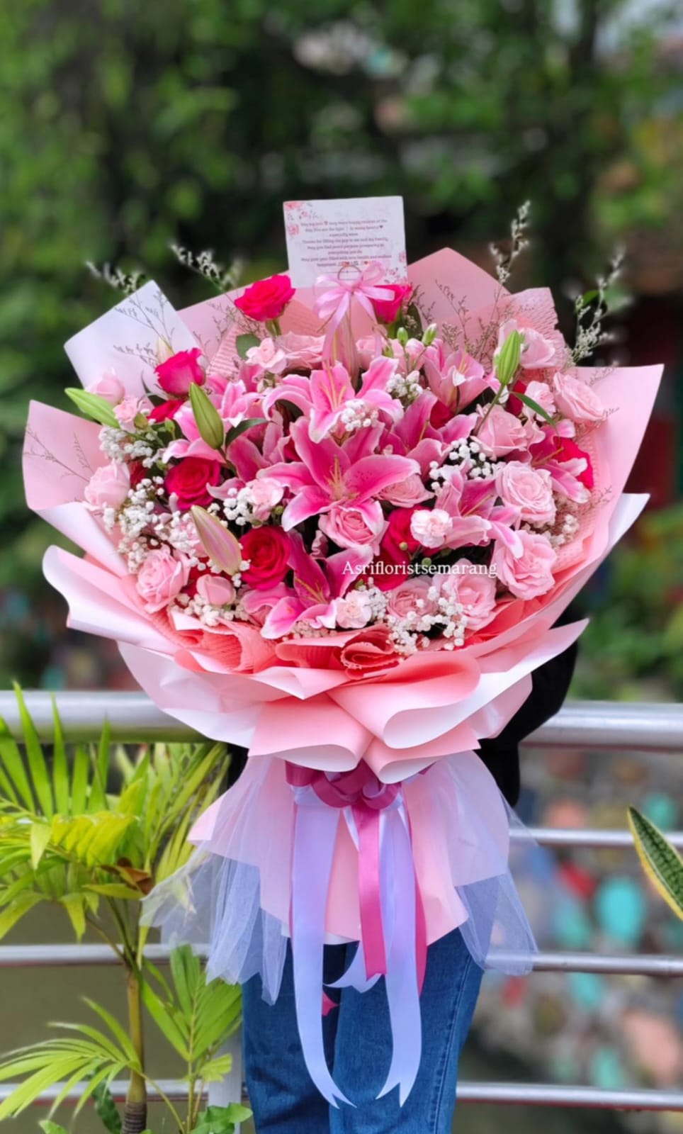 Rekomendasi Buket Bunga Lamaran yang Romantis dan Elegan